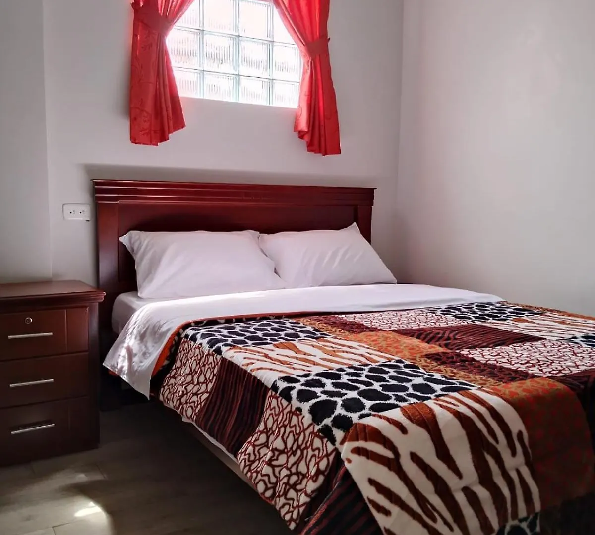 Hotel Sierra Azul كوينكا 2*,